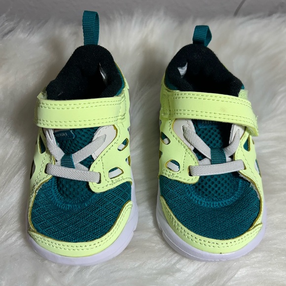 Nike Kids Toddler Nike Free Run 2 Hook-and LoopRunning Sneakers Size 5C - Picture 3 of 9